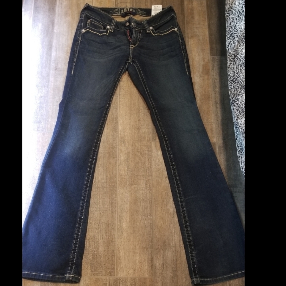 Ariat 26R boot cut